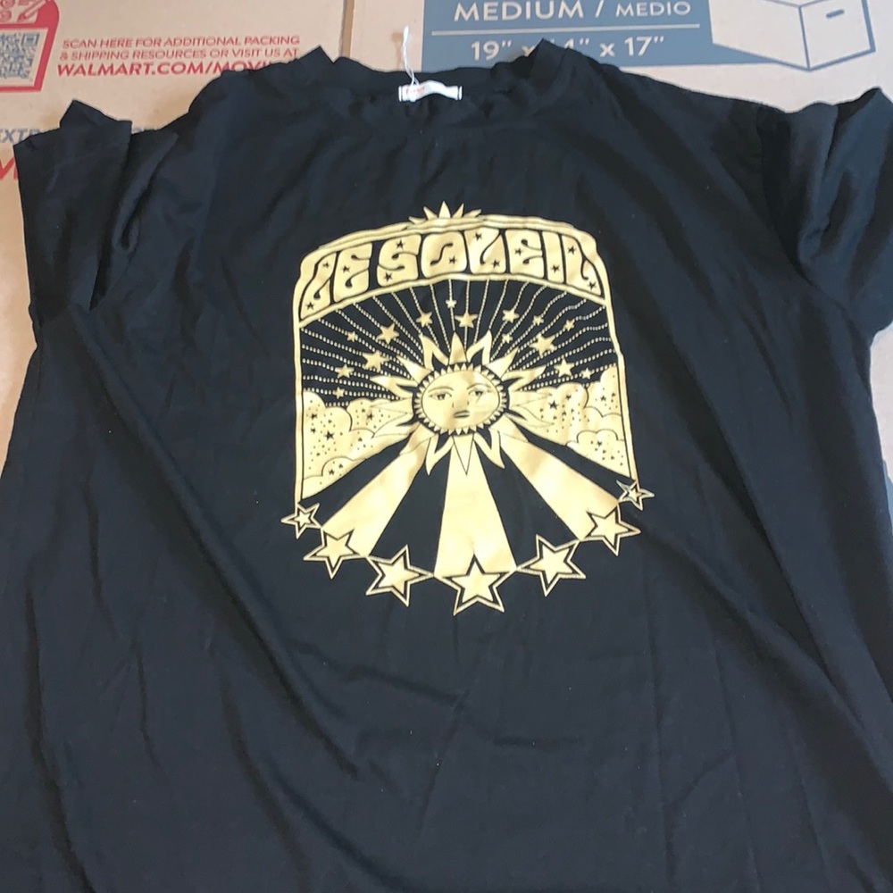 Mens medium t-shirt